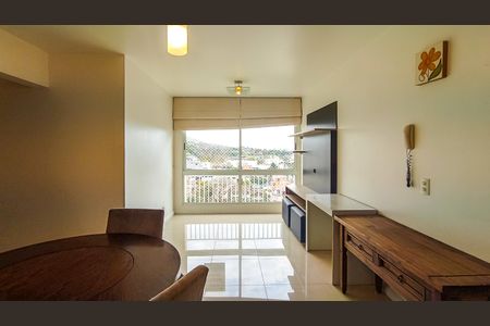 Sala de apartamento para alugar com 3 quartos, 70m² em Partenon, Porto Alegre