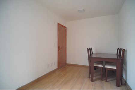 Sala de apartamento para alugar com 2 quartos, 40m² em Santos Dumont, São Leopoldo