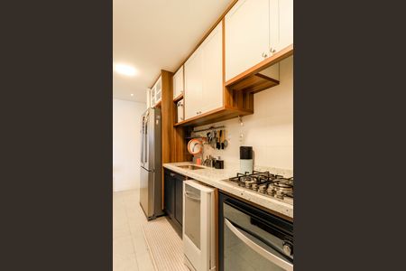 Apartamento à venda com 103m², 3 quartos e 2 vagasCozinha