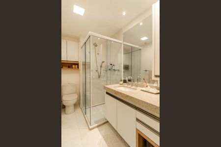 Apartamento à venda com 103m², 3 quartos e 2 vagasBanheiro