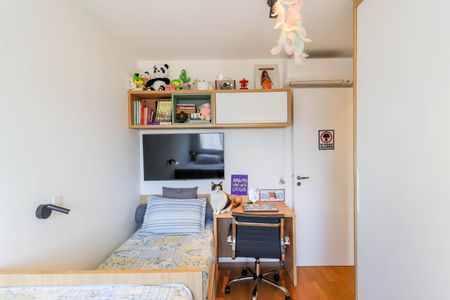 Apartamento à venda com 103m², 3 quartos e 2 vagasQuarto