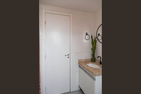 Apartamento para alugar com 48m², 2 quartos e 1 vaga Apartamento para alugar com 48m², 2 quartos e 1 vagaBanheiro