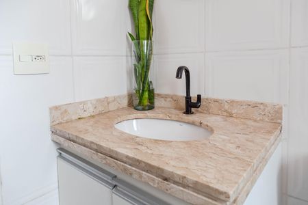 Apartamento para alugar com 48m², 2 quartos e 1 vaga Apartamento para alugar com 48m², 2 quartos e 1 vagaBanheiro