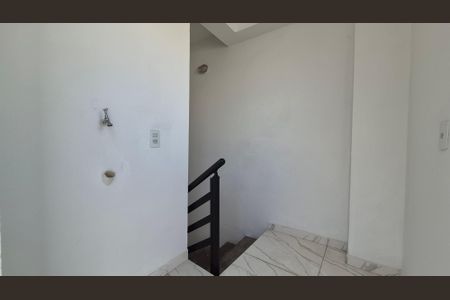 Apartamento à venda com 98m², 2 quartos e 1 vaga Apartamento à venda com 98m², 2 quartos e 1 vagaÁrea de Serviço