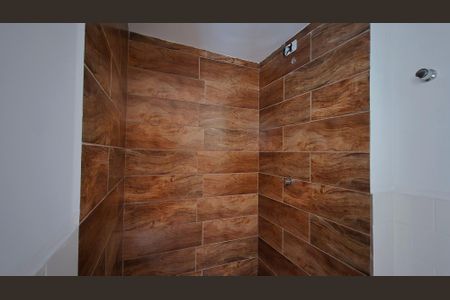 Apartamento à venda com 98m², 2 quartos e 1 vaga Apartamento à venda com 98m², 2 quartos e 1 vagaBanheiro Social