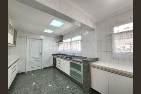Apartamento à venda com 190m², 3 quartos e 3 vagas Apartamento à venda com 190m², 3 quartos e 3 vagasCozinha