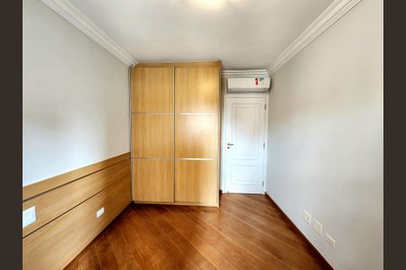 Apartamento à venda com 190m², 3 quartos e 3 vagas Apartamento à venda com 190m², 3 quartos e 3 vagasSuíte 1