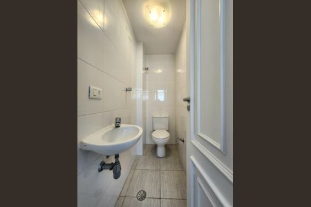 Apartamento à venda com 190m², 3 quartos e 3 vagas Apartamento à venda com 190m², 3 quartos e 3 vagasBanheiro de serviço