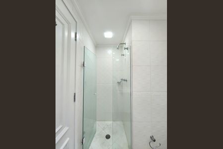 Apartamento à venda com 190m², 3 quartos e 3 vagas Apartamento à venda com 190m², 3 quartos e 3 vagasBanheiro da Suíte 1