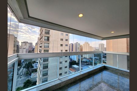 Apartamento à venda com 190m², 3 quartos e 3 vagas Apartamento à venda com 190m², 3 quartos e 3 vagasVaranda da Sala