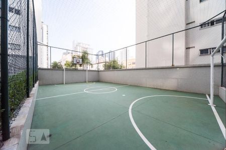 Apartamento à venda com 190m², 3 quartos e 3 vagas Apartamento à venda com 190m², 3 quartos e 3 vagasÁrea comum - Quadra Esportiva