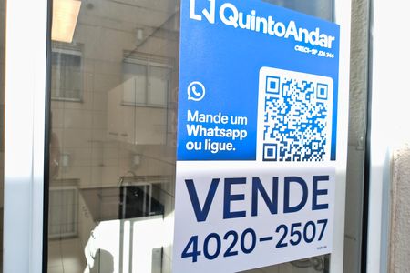 Apartamento à venda com 44m², 2 quartos e 1 vaga Apartamento à venda com 44m², 2 quartos e 1 vagaPlaca