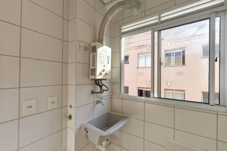Apartamento à venda com 44m², 2 quartos e 1 vaga Apartamento à venda com 44m², 2 quartos e 1 vagaÁrea de Serviço