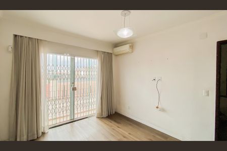 Casa para alugar com 175m², 4 quartos e 6 vagas Casa para alugar com 175m², 4 quartos e 6 vagasQuarto 2