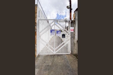 Casa para alugar com 175m², 4 quartos e 6 vagas Casa para alugar com 175m², 4 quartos e 6 vagasFachada + Placa