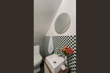 Casa para alugar com 175m², 4 quartos e 6 vagas Casa para alugar com 175m², 4 quartos e 6 vagasBanheiro