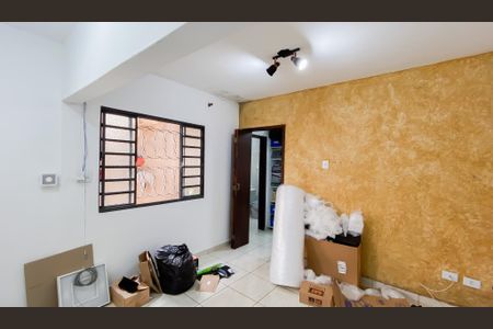 Casa para alugar com 175m², 4 quartos e 6 vagas Casa para alugar com 175m², 4 quartos e 6 vagasSala