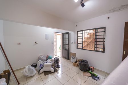 Sala/Cozinha de casa para alugar com 1 quarto, 175m² em Vila Ré, São Paulo