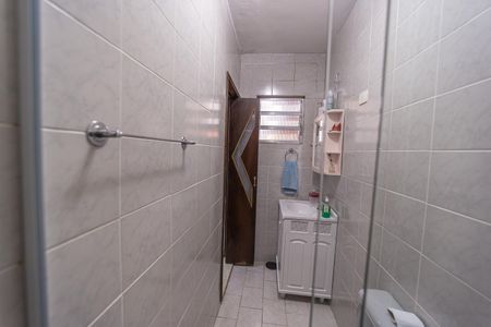 Banheiro do Quarto 1 de casa para alugar com 1 quarto, 175m² em Vila Ré, São Paulo