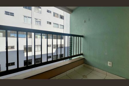 Varanda de apartamento para alugar com 2 quartos, 50m² em Horto Florestal, Belo Horizonte