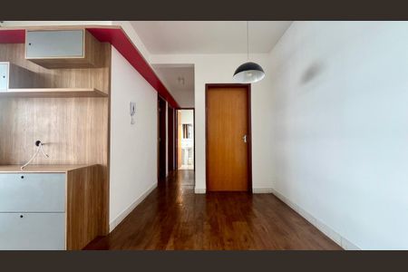 Sala de apartamento para alugar com 2 quartos, 50m² em Horto Florestal, Belo Horizonte