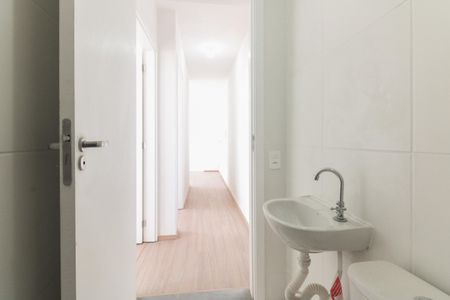 Apartamento à venda com 43m², 2 quartos e sem vaga Apartamento à venda com 43m², 2 quartos e sem vagaBanheiro Social