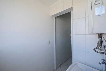 Apartamento para alugar com 65m², 2 quartos e 1 vagaÁrea de Serviço