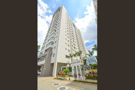 Apartamento para alugar com 65m², 2 quartos e 1 vagaFachada e portaria