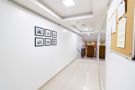 Apartamento à venda com 77m², 2 quartos e sem vaga Apartamento à venda com 77m², 2 quartos e sem vagaHall de entrada