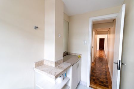 Apartamento à venda com 77m², 2 quartos e sem vaga Apartamento à venda com 77m², 2 quartos e sem vagaBanheiro