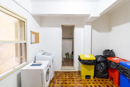 Apartamento à venda com 77m², 2 quartos e sem vaga Apartamento à venda com 77m², 2 quartos e sem vagaLavanderia