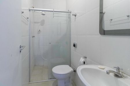 Casa de condomínio para alugar com 400m², 3 quartos e 4 vagas Casa de condomínio para alugar com 400m², 3 quartos e 4 vagasQuarto de serviço