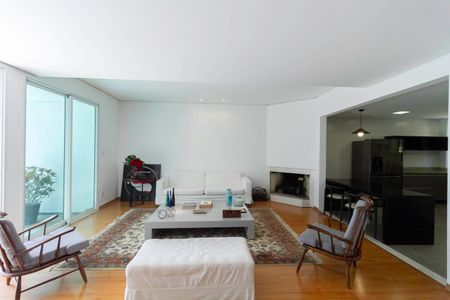 Casa de condomínio para alugar com 400m², 3 quartos e 4 vagas Casa de condomínio para alugar com 400m², 3 quartos e 4 vagasSala 1