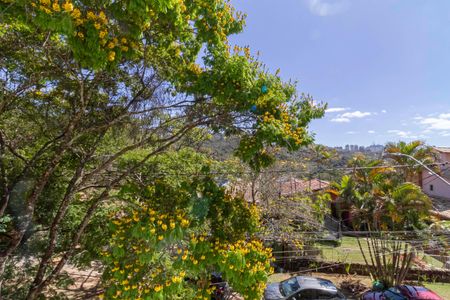 Casa de condomínio para alugar com 400m², 3 quartos e 4 vagas Casa de condomínio para alugar com 400m², 3 quartos e 4 vagasVaranda - Vista