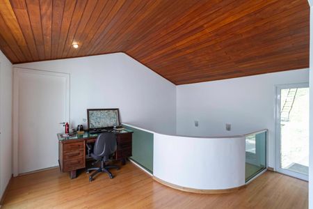 Casa de condomínio para alugar com 400m², 3 quartos e 4 vagas Casa de condomínio para alugar com 400m², 3 quartos e 4 vagasEscritório