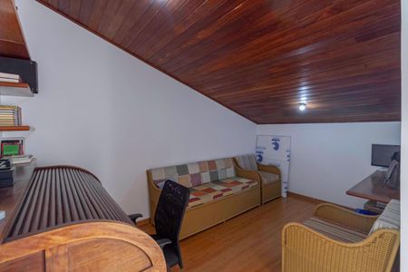 Casa de condomínio para alugar com 400m², 3 quartos e 4 vagas Casa de condomínio para alugar com 400m², 3 quartos e 4 vagasEscritório