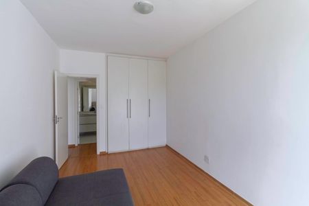 Casa de condomínio para alugar com 400m², 3 quartos e 4 vagas Casa de condomínio para alugar com 400m², 3 quartos e 4 vagasQuarto 1