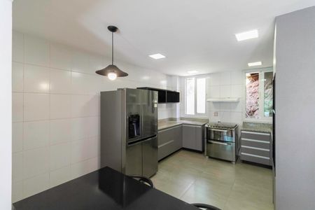 Casa de condomínio para alugar com 400m², 3 quartos e 4 vagas Casa de condomínio para alugar com 400m², 3 quartos e 4 vagasCozinha