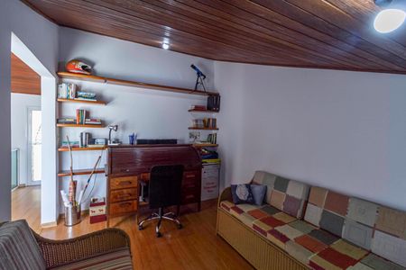 Casa de condomínio para alugar com 400m², 3 quartos e 4 vagas Casa de condomínio para alugar com 400m², 3 quartos e 4 vagasEscritório