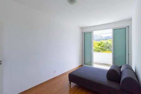 Casa de condomínio para alugar com 400m², 3 quartos e 4 vagas Casa de condomínio para alugar com 400m², 3 quartos e 4 vagasQuarto 2