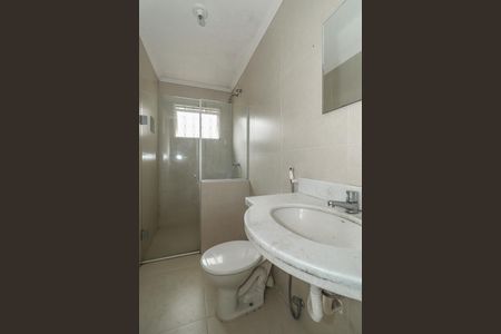 Banheiro da Suíte de casa à venda com 3 quartos, 150m² em Chácara das Pedras, Porto Alegre