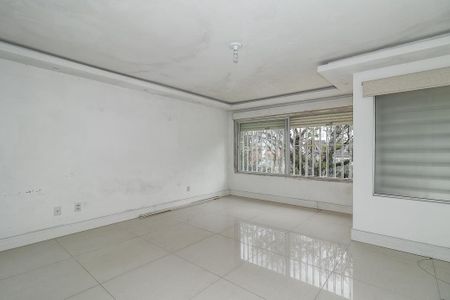 Sala de casa à venda com 3 quartos, 150m² em Chácara das Pedras, Porto Alegre