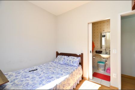 Apartamento à venda com 110m², 2 quartos e 1 vaga Apartamento à venda com 110m², 2 quartos e 1 vagaSuite 2