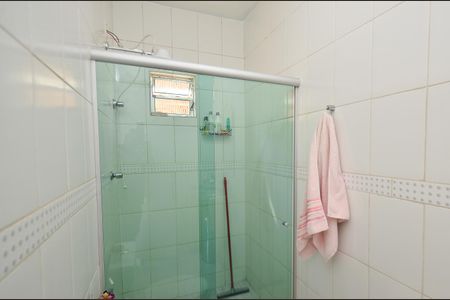 Apartamento à venda com 110m², 2 quartos e 1 vaga Apartamento à venda com 110m², 2 quartos e 1 vagaBanheiro suite 1