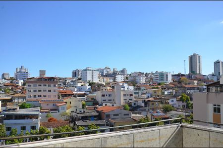Apartamento à venda com 110m², 2 quartos e 1 vaga Apartamento à venda com 110m², 2 quartos e 1 vagaVista Varanda do 2° piso