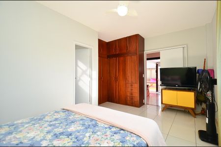 Apartamento à venda com 110m², 2 quartos e 1 vaga Apartamento à venda com 110m², 2 quartos e 1 vagaSuite 1
