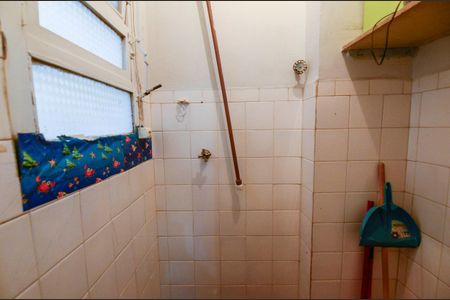 Apartamento à venda com 45m², 1 quarto e sem vaga Apartamento à venda com 45m², 1 quarto e sem vagaBanheiro de Serviço