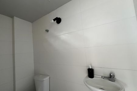 Casa à venda com 565m², 7 quartos e 3 vagasBanheiro da Piscina