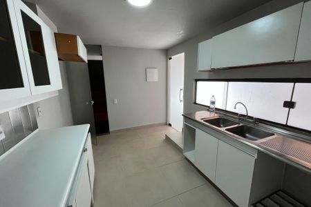 Casa à venda com 565m², 7 quartos e 3 vagasCozinha