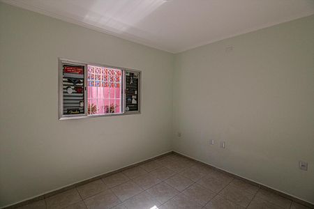 Casa à venda com 280m², 4 quartos e 2 vagas Casa à venda com 280m², 4 quartos e 2 vagasQuarto 2